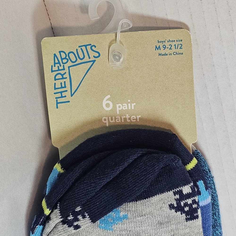 Thereabouts Quarters Boys Socks 6 Pair Socks New Package Blues Grays Age 5+